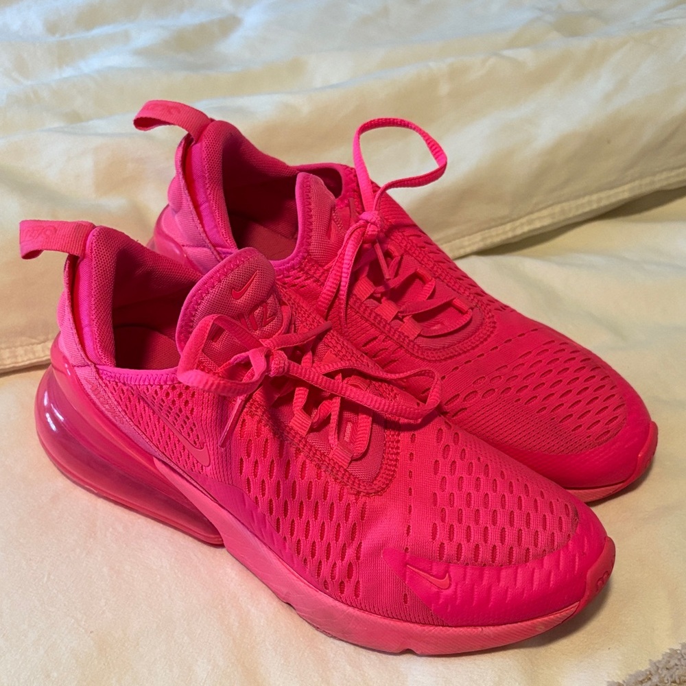 Nike Air Max 270 Shoes - Bright Pink